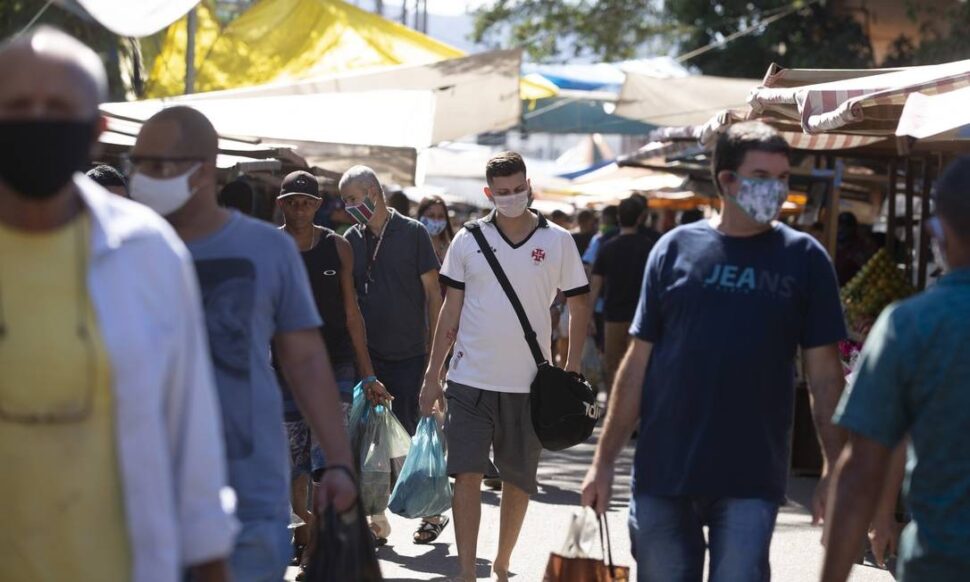 Brasileiros que apoiam o governo são os que mais querem estar na rua